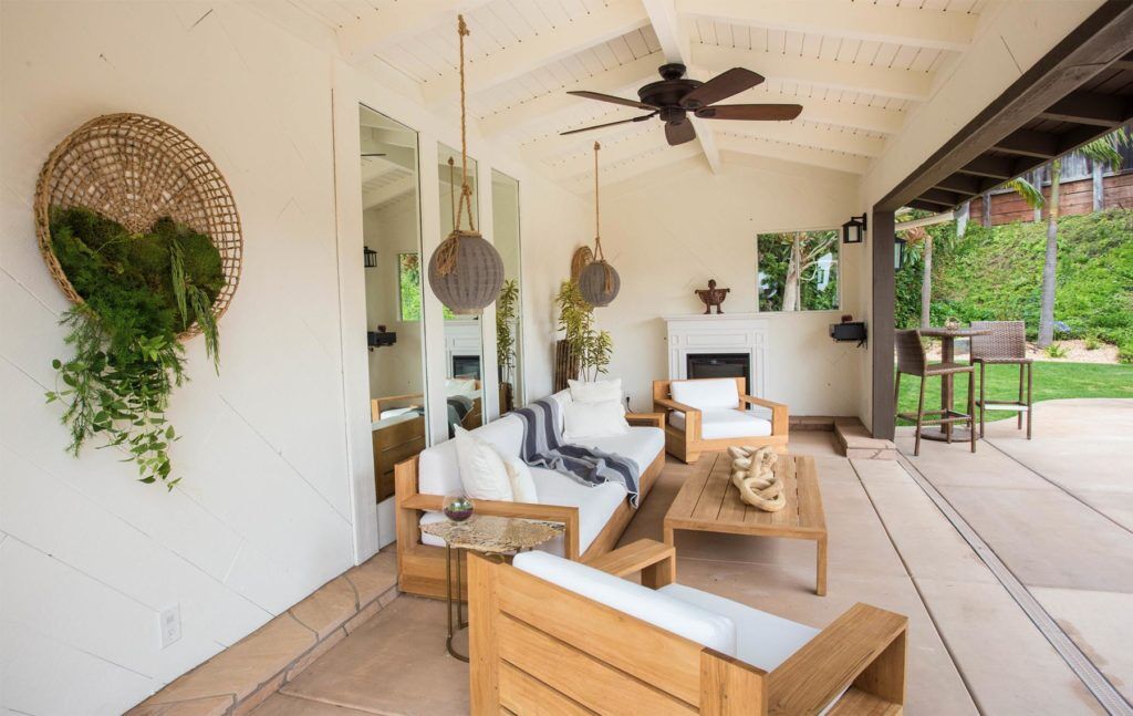 soft white interior painting project of pool house cabana, ron rice painting del mar, 1800x1137 soft-white-interior-of-pool-house-cabana-ron-rice-painting-del-mar